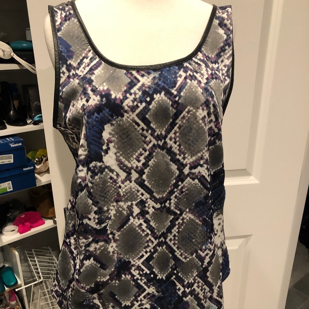 Kenneth Cole snakeskin design tank top